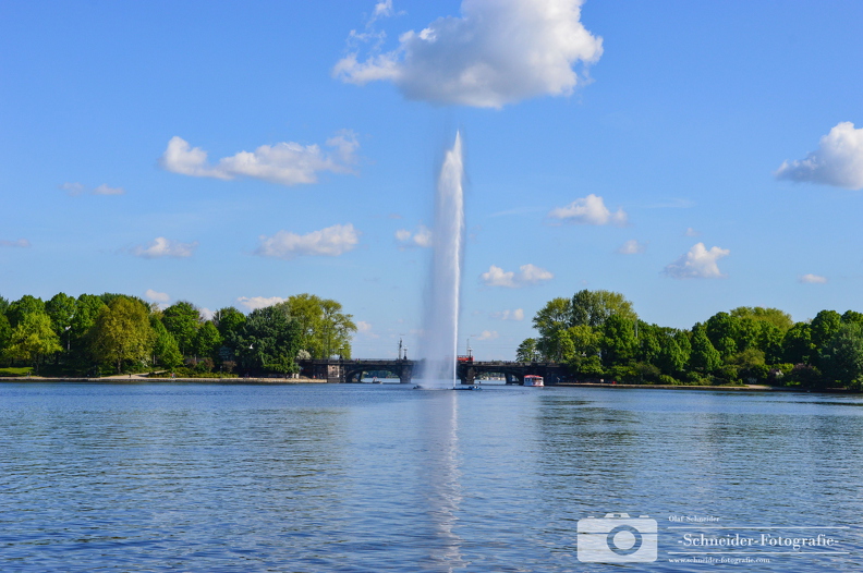 Springbrunnen im Park See